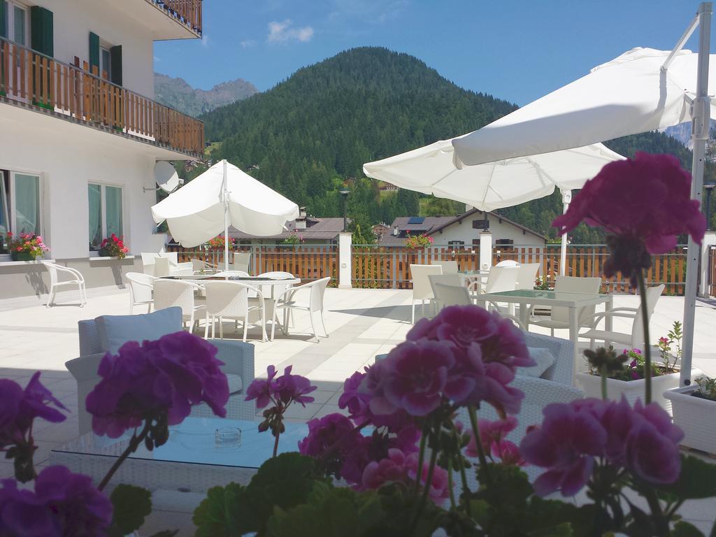 Hotel Pineta Фалькаде Экстерьер фото